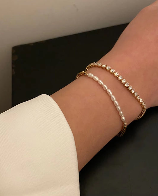 Violaine - 18k gold plated chain bracelet with freshwater pearls , gold color