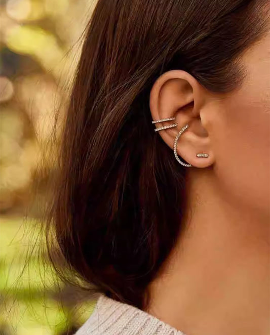 Dahlia - 18k gold plated elegant earrings with Zirconia Stones
