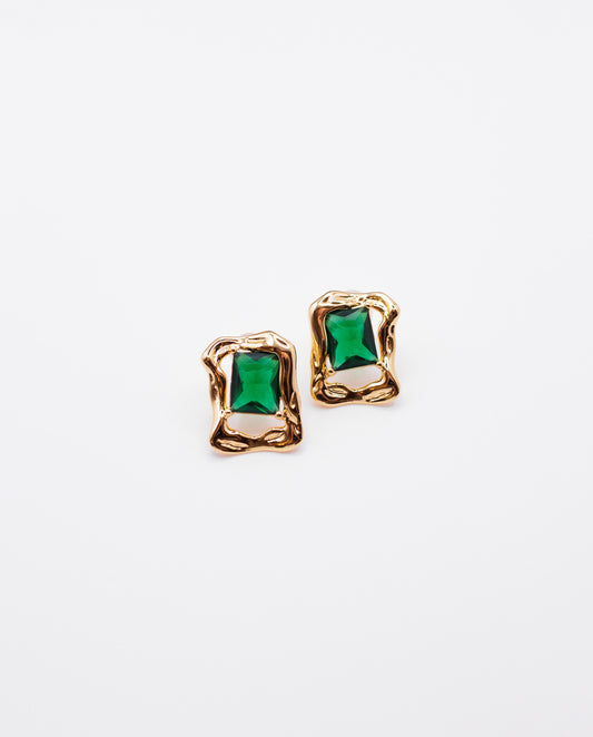 Daphne - elegant stud earrings 18k gold plated with green stones
