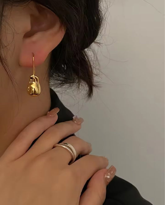 Ithilwen - 18k gold plated elegant, modern design earrings
