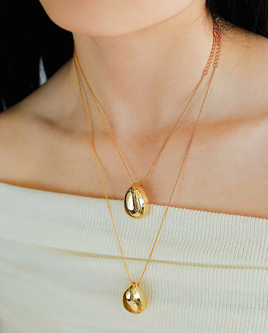 Azalea - 18k gold plated classic chain necklace with teardrop-shaped pendant , gold color