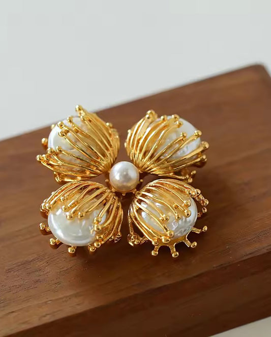 Seraph - 18k gold plated brooch flower shape with pearls