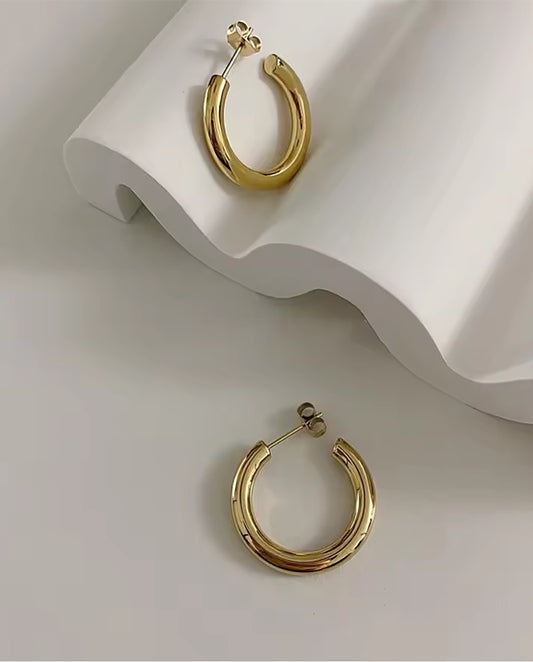 Saphira - 18k gold plated circular shape hoop earrings
