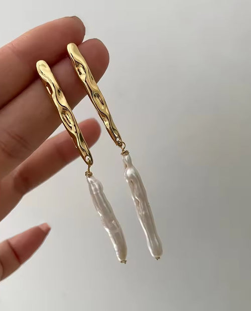 Rivershine - 18k gold plated elongated design earrings with pearls