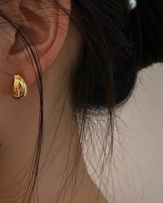 Mirielle - 18k gold plated minimalistic stud earrings