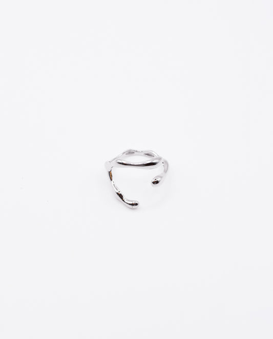 Solene - 925 sterling silver ring with sleek and modern design