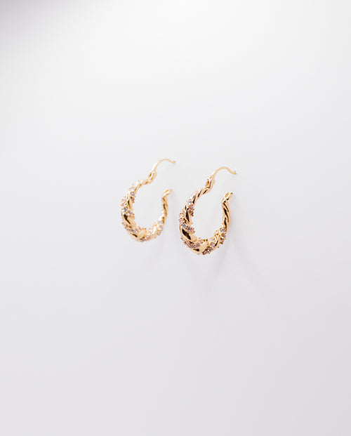 Ismay - 18k gold plated luxurious and eye-catching design earrings