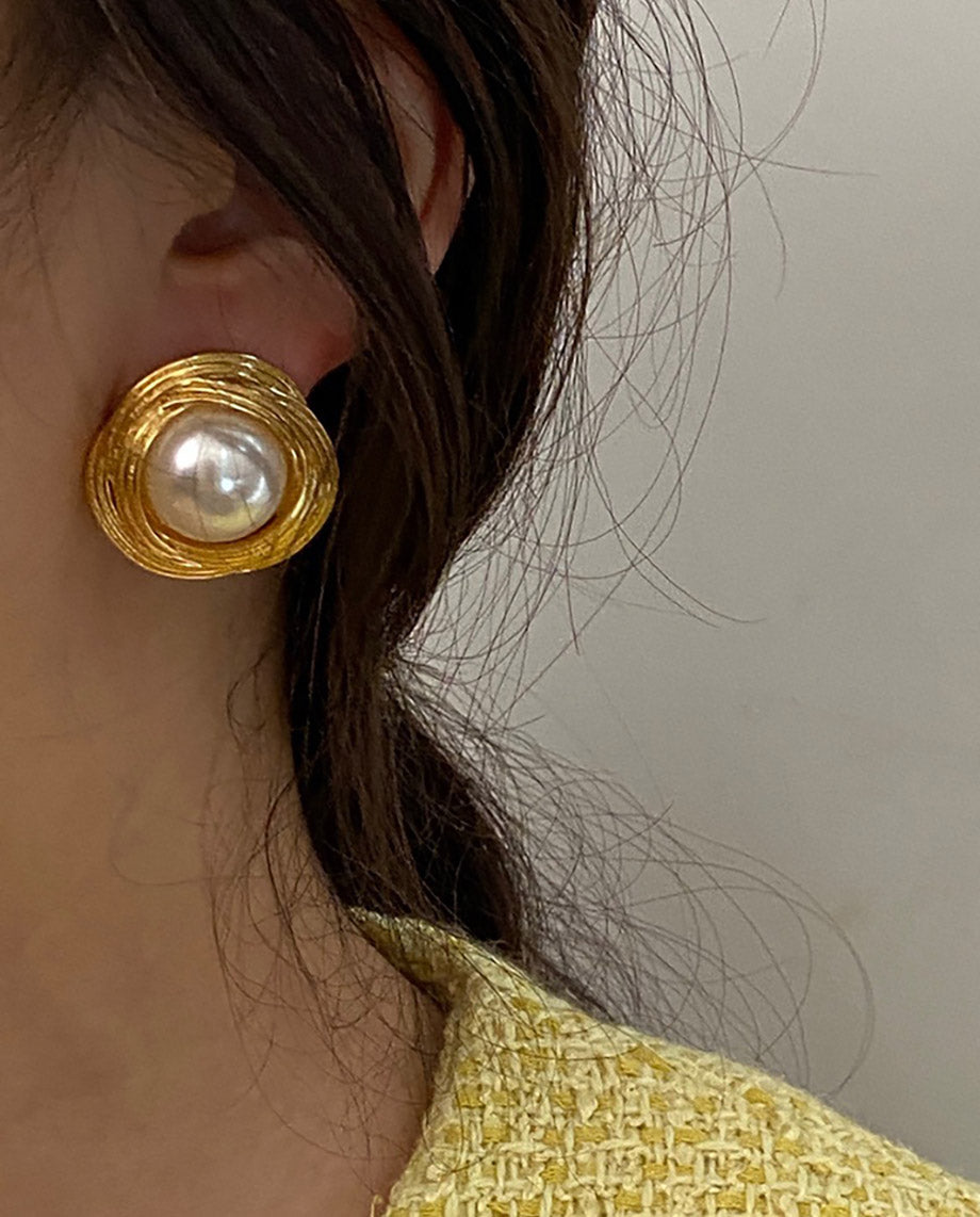 Vega - 18k gold plated classic and elegant design earrings