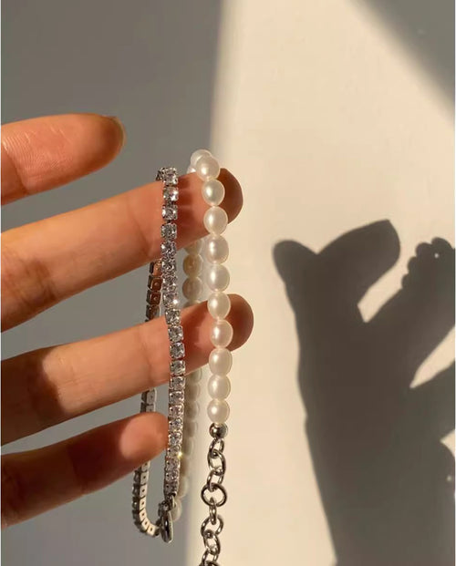 Elswyth - double layers necklace with Zirconia Stones and natural pearls with 18k gold plated finishing silver color