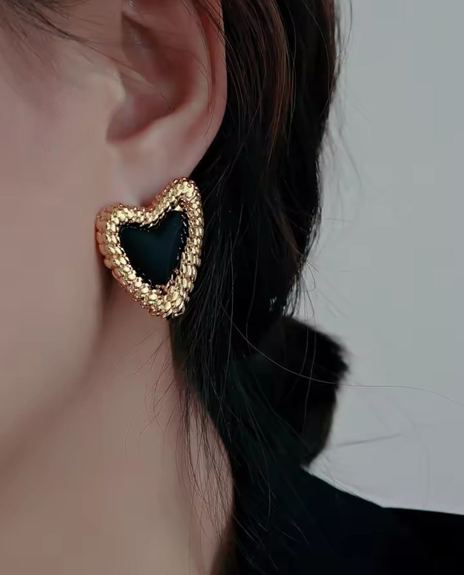 Philippa - 18k gold plated bold and elegant design with heart-shaped earrings