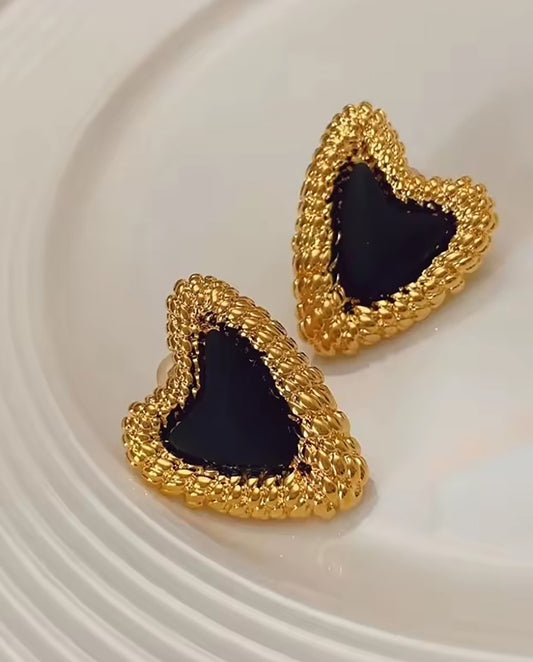 Philippa - 18k gold plated bold and elegant design with heart-shaped earrings