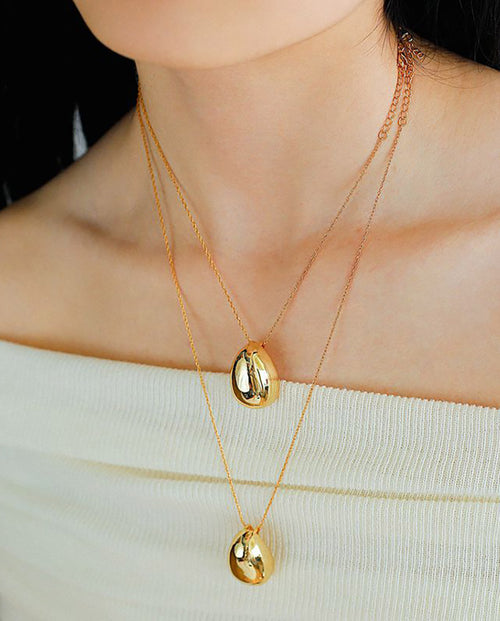 Azalea - 18k gold plated classic chain necklace with teardrop-shaped pendant , gold color