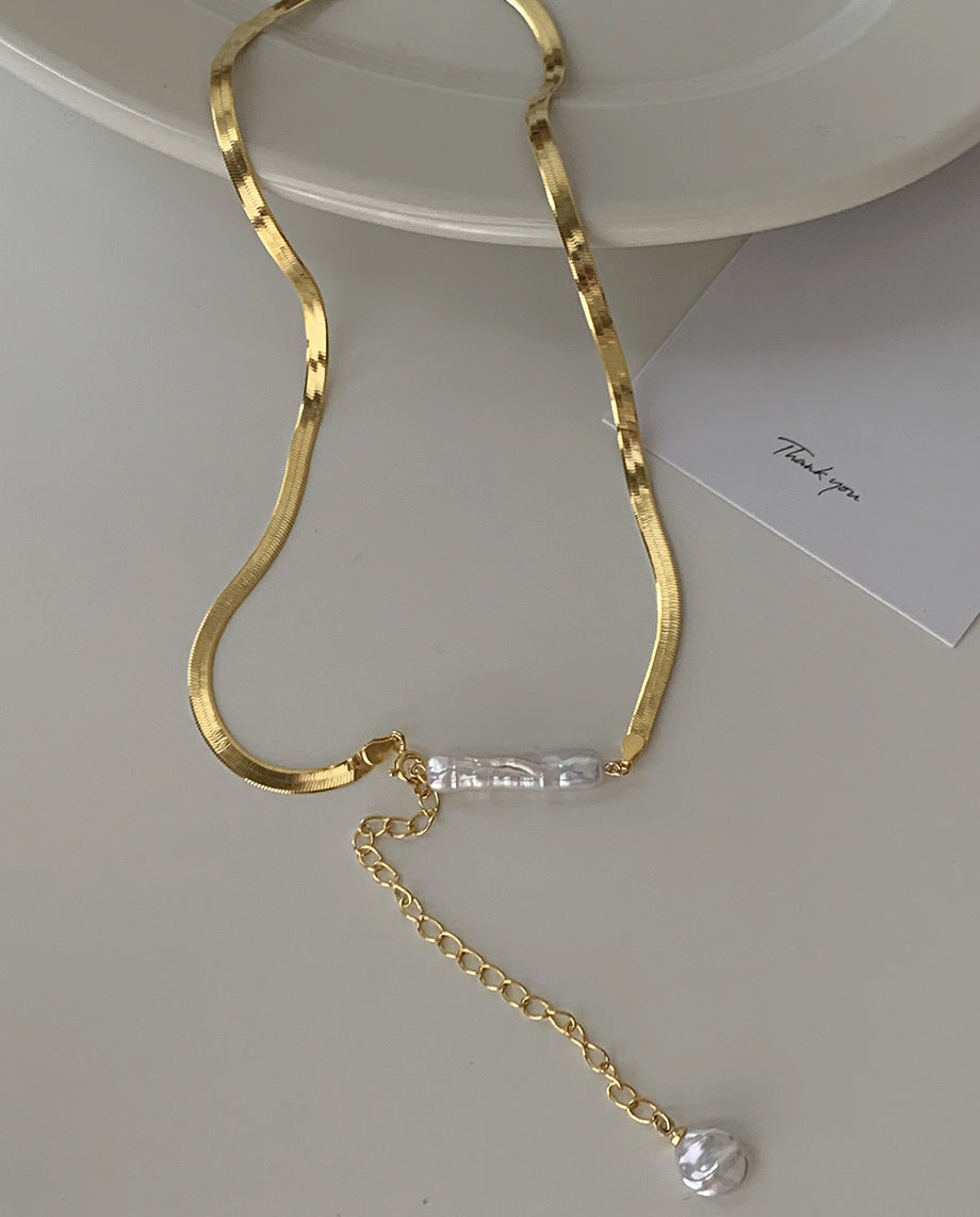 Andromeda - 18k Gold Plated Asymmetric Chain Necklace With Real Pearls Gold Color