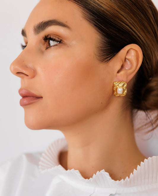 Lisette - 18k gold plated vintage-inspired earrings with pearls