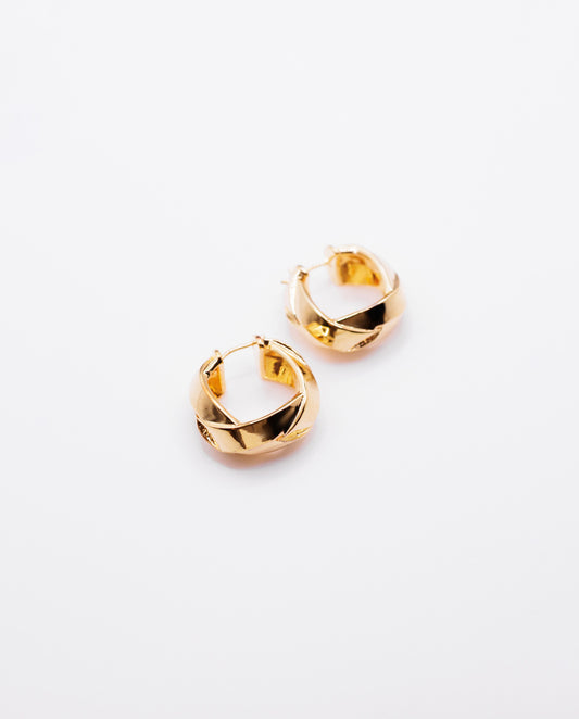 Fia - chic and contemporary hoop design 18k gold plated earrings