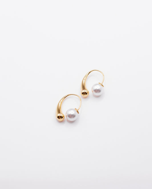 Elysia - elegant 18k gold plated hook earrings with pearls , gold color