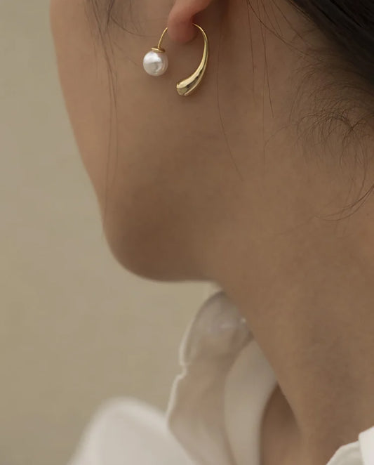Elysia - elegant 18k gold plated hook earrings with pearls , gold color
