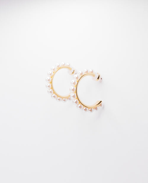 Yara - a pair of elegant 18k gold plated hoops earrings