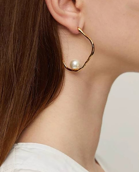 Clover - 18k gold plated artistic hoop earrings , gold color