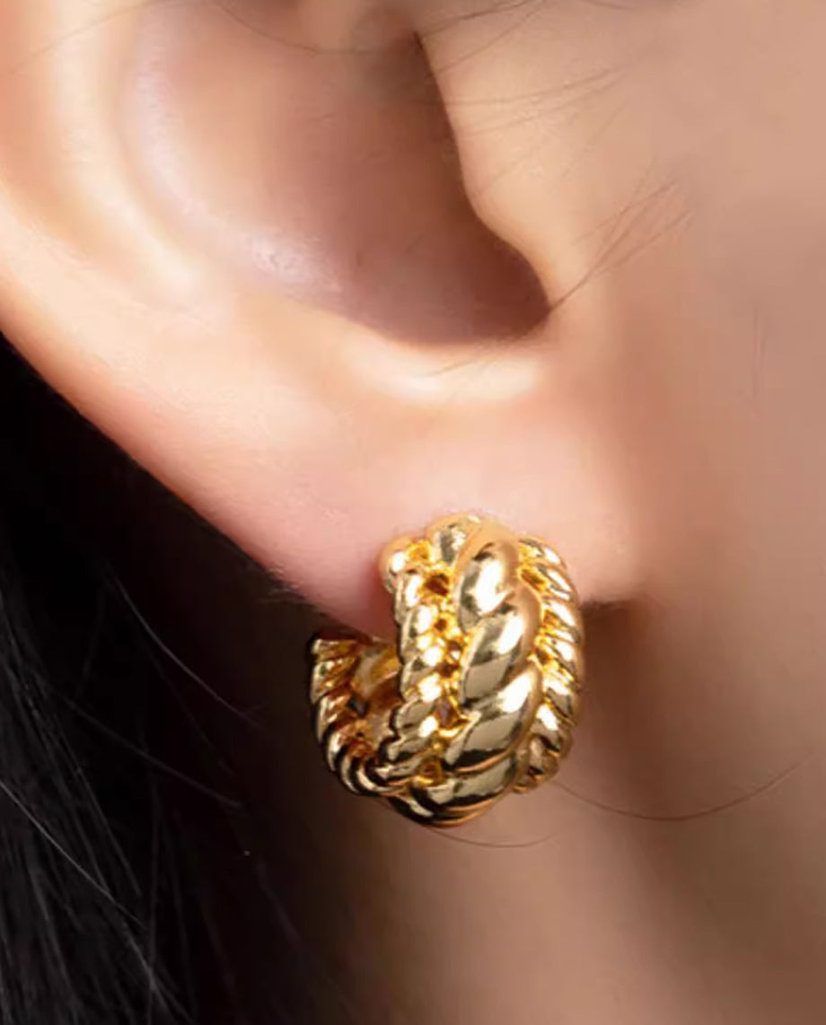Eleanor - 18k gold plated hoop earrings sculptural style , gold color