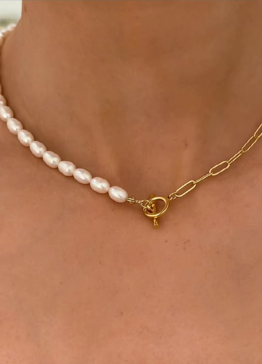 Rosaline - contemporary and elegant real pearls chain necklace with 18k gold plated finishing