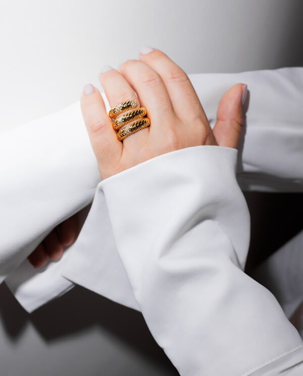 Viola ring