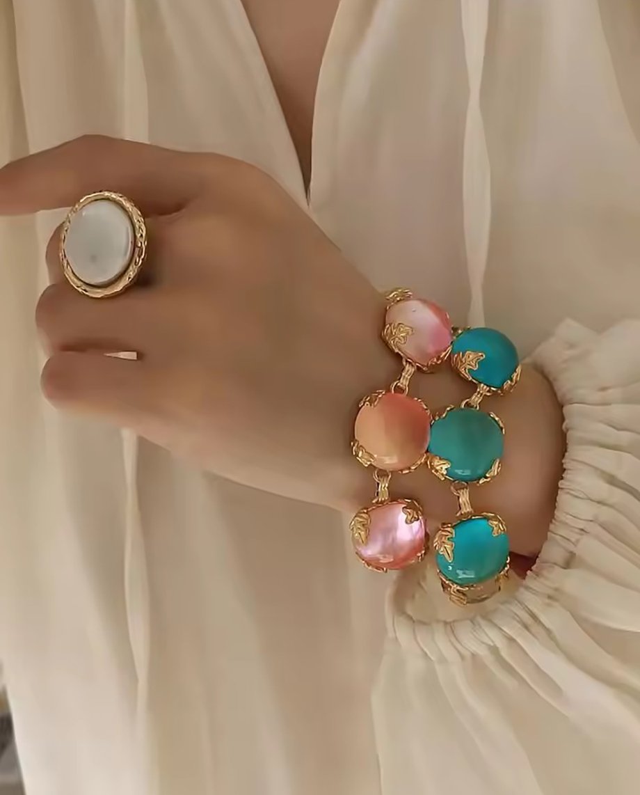 Astrid pink