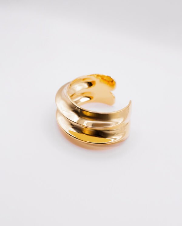 Elle gold